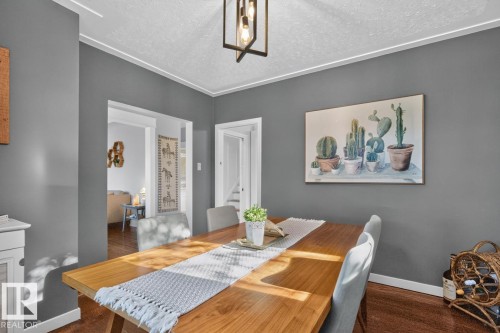 11953 St Albert Trail Nw, Edmonton, AB 