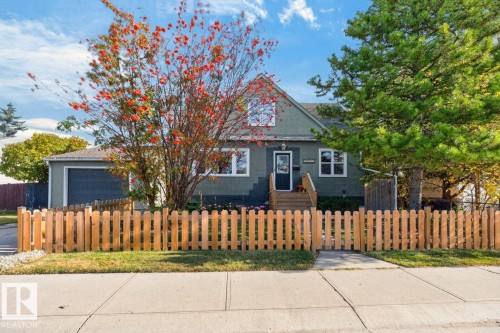 11953 St Albert Trail Nw, Edmonton, AB 