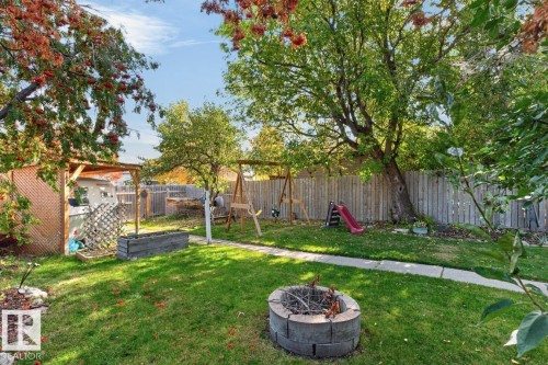 11953 St Albert Trail Nw, Edmonton, AB 