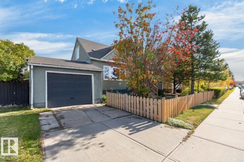 11953 St Albert Trail Nw, Edmonton, AB 