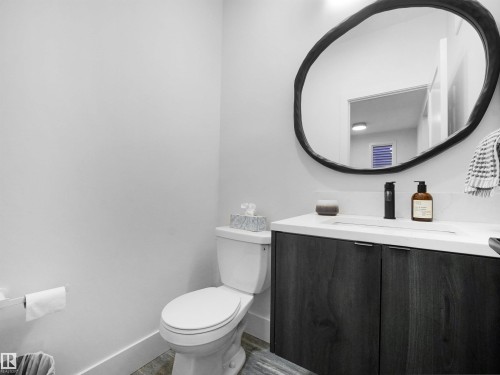 8307 Kiriak Loop Sw, Edmonton, AB 