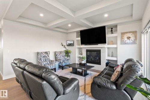 Coffered ceiling with recessed lighting - 824 34 Ave Nw, Edmonton, AB 