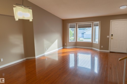 1016 48 Street Nw, Edmonton, AB 