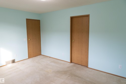 1016 48 Street Nw, Edmonton, AB 
