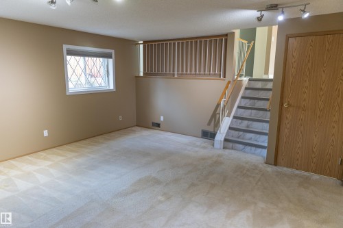 1016 48 Street Nw, Edmonton, AB 