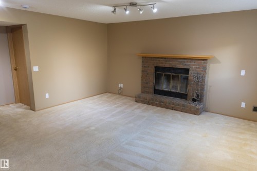 1016 48 Street Nw, Edmonton, AB 