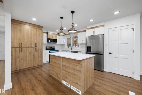 11 Austin Crescent, St. Albert, AB 