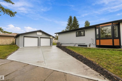 11 Austin Crescent, St. Albert, AB 