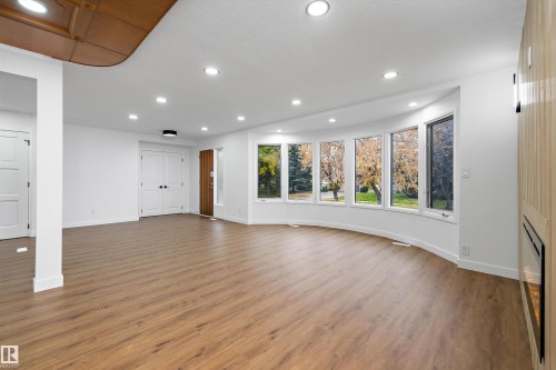 11 Austin Crescent, St. Albert, AB 