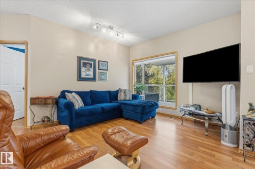 Living room - 7 Linkside Pl, Spruce Grove, AB 