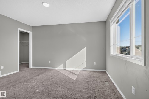 9330 Cooper Bend Sw, Edmonton, AB 