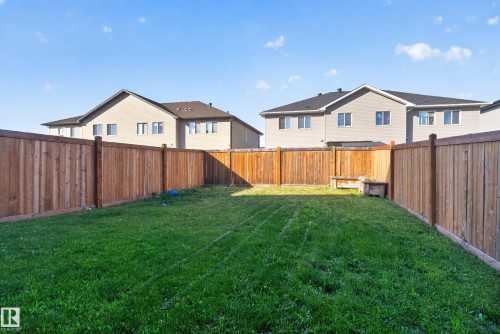 9330 Cooper Bend Sw, Edmonton, AB 