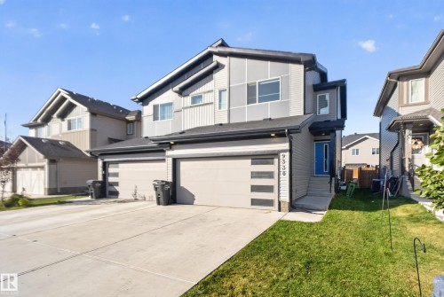 9330 Cooper Bend Sw, Edmonton, AB 