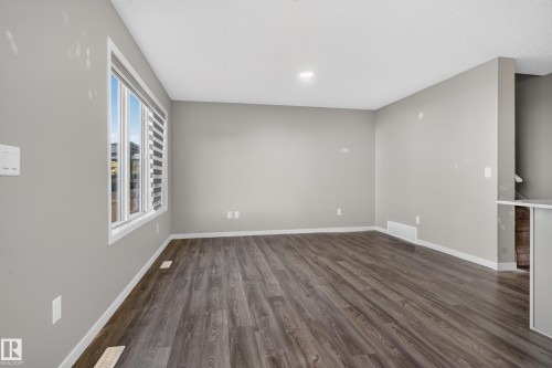 9330 Cooper Bend Sw, Edmonton, AB 