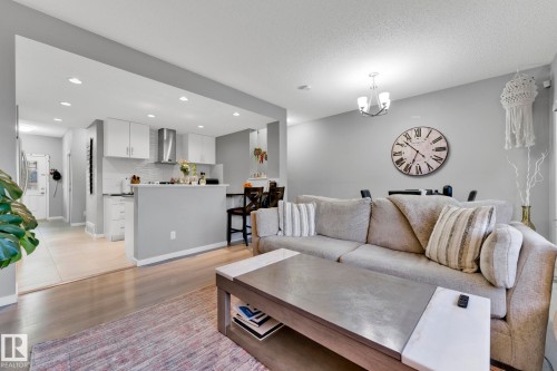 5914 Anthony Crescent Sw, Edmonton, AB 