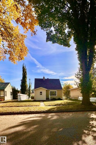 5415 48 Street, Wetaskiwin, AB 