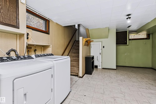 Additional content - 11440 44A Avenue Nw, Edmonton, AB 