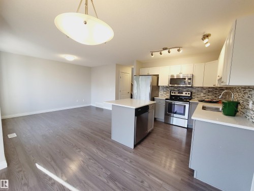 #25 445 Brintnell Bv Nw, Edmonton, AB 