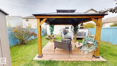 15135 43 Street Nw, Edmonton, AB 