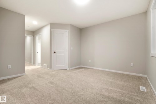 17216 4 Street Nw, Edmonton, AB 