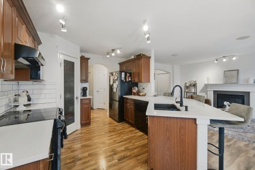 4113 158 Avenue Nw, Edmonton, AB 