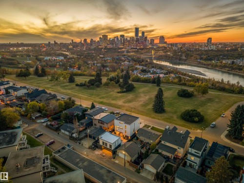 8915 Strathearn Drive Nw, Edmonton, AB 