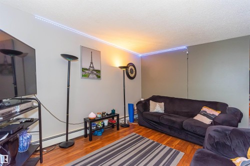 Living room - #6 3819 76 St Nw, Edmonton, AB 