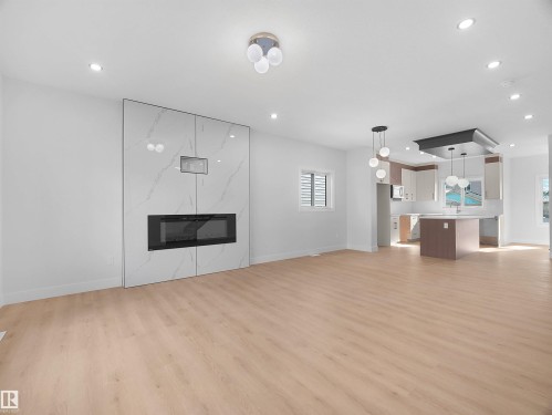 348 Roberts Wynd, Leduc, AB 