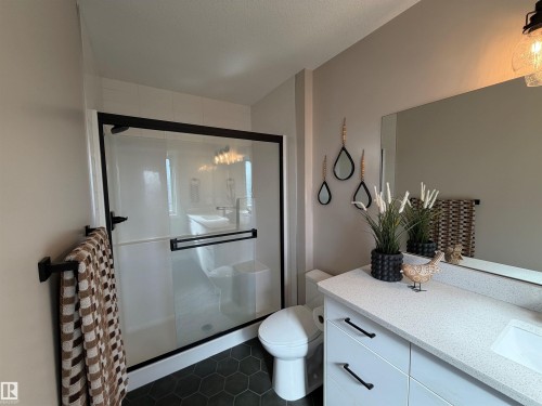 595 Meadowview Drive, Fort Saskatchewan, AB 