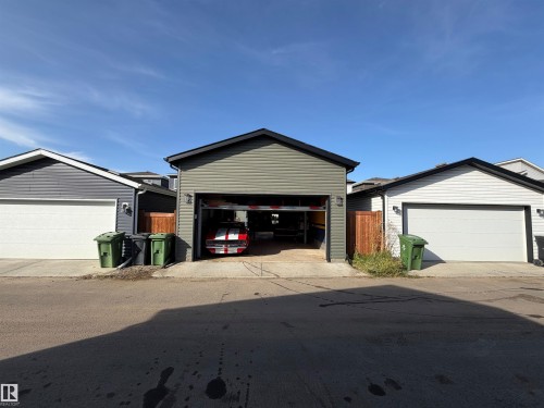 595 Meadowview Drive, Fort Saskatchewan, AB 