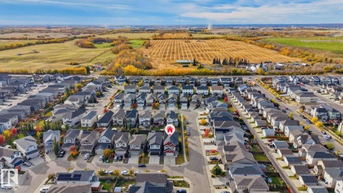 Residential neighborhood with established streetscapes and varied architectural styles - 9448 228 Street Nw, Edmonton, AB 