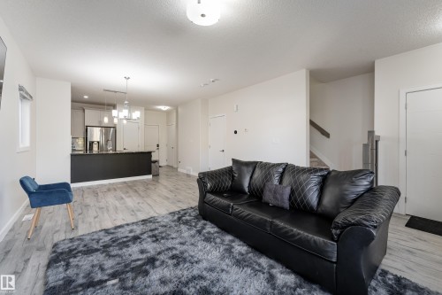 5433 Chappelle Road Sw, Edmonton, AB 
