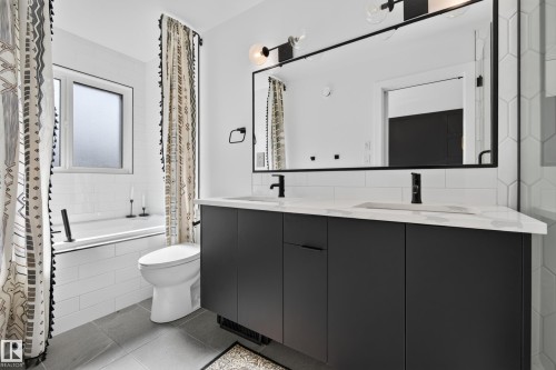 11207 75 Avenue Nw, Edmonton, AB 