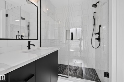 11207 75 Avenue Nw, Edmonton, AB 
