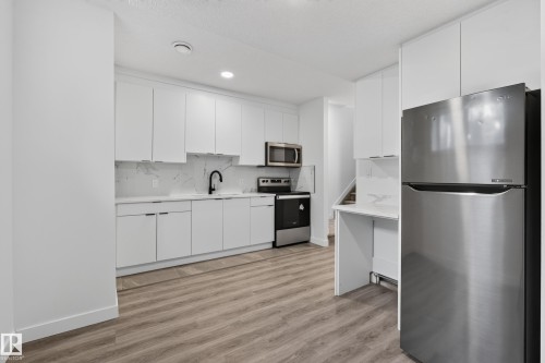 11207 75 Avenue Nw, Edmonton, AB 