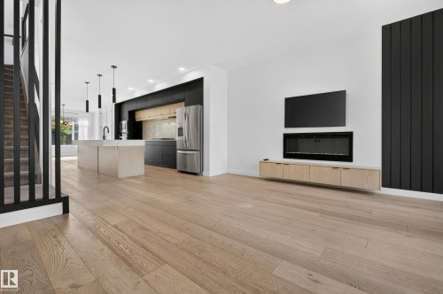 11207 75 Avenue Nw, Edmonton, AB 