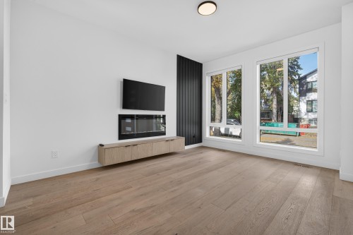 11207 75 Avenue Nw, Edmonton, AB 