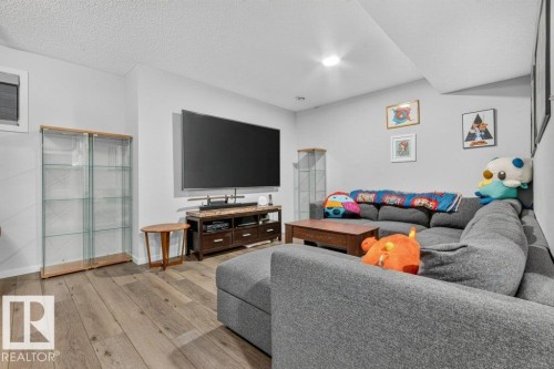 Additional content - 1020 Daniels Loop Sw, Edmonton, AB 