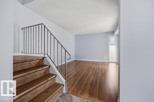 7143 180 Street Nw, Edmonton, AB 