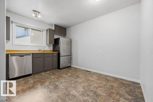 7143 180 Street Nw, Edmonton, AB 