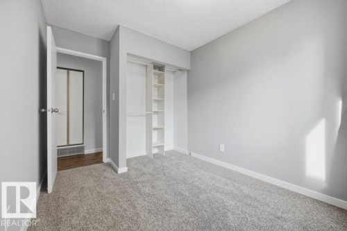 7143 180 Street Nw, Edmonton, AB 