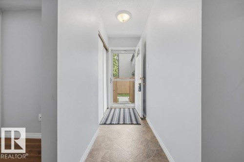 7143 180 Street Nw, Edmonton, AB 