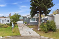 176 lee ridge Road NW  Edmonton, AB T6K 0M9