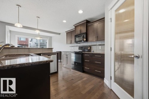4413 Crabapple Landing Sw, Edmonton, AB 