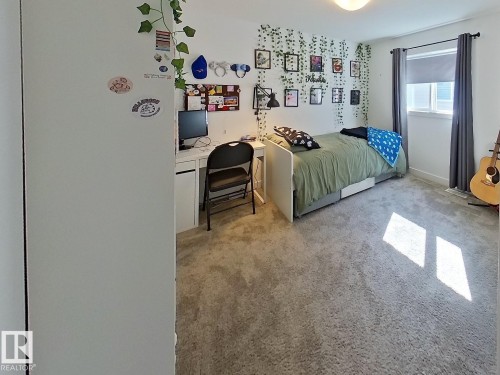 Wall-to-wall carpeting throughout - 40 Jamison Crescent, St. Albert, AB 