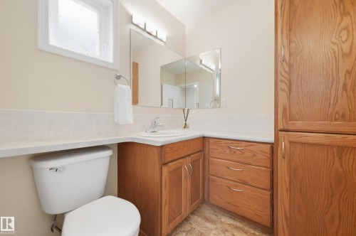 10440 16 Avenue Nw, Edmonton, AB 
