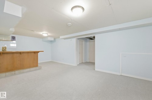 10440 16 Avenue Nw, Edmonton, AB 