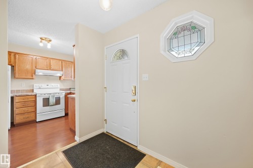 10440 16 Avenue Nw, Edmonton, AB 
