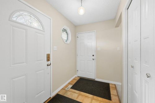 10440 16 Avenue Nw, Edmonton, AB 