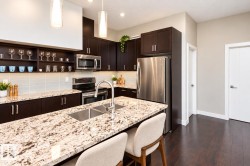 #404 10238 103 ST NW  Edmonton, AB T5J 0G6